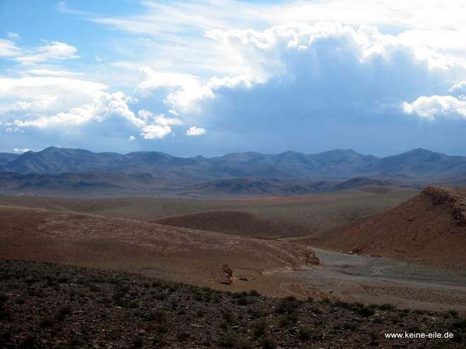 Roadtrip Marokko: Wolken im Djabal Sahro