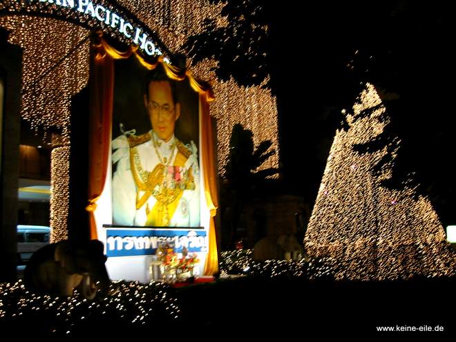 Geburtstag von König Bhumipol in Bangkok