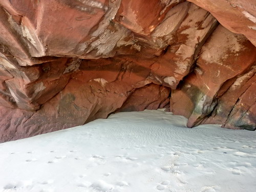 Höhle am Praia da Bordeira