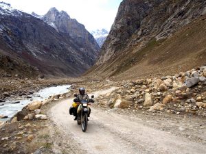Packliste Motorradtour: Motorradausrüstung für die Weltreise