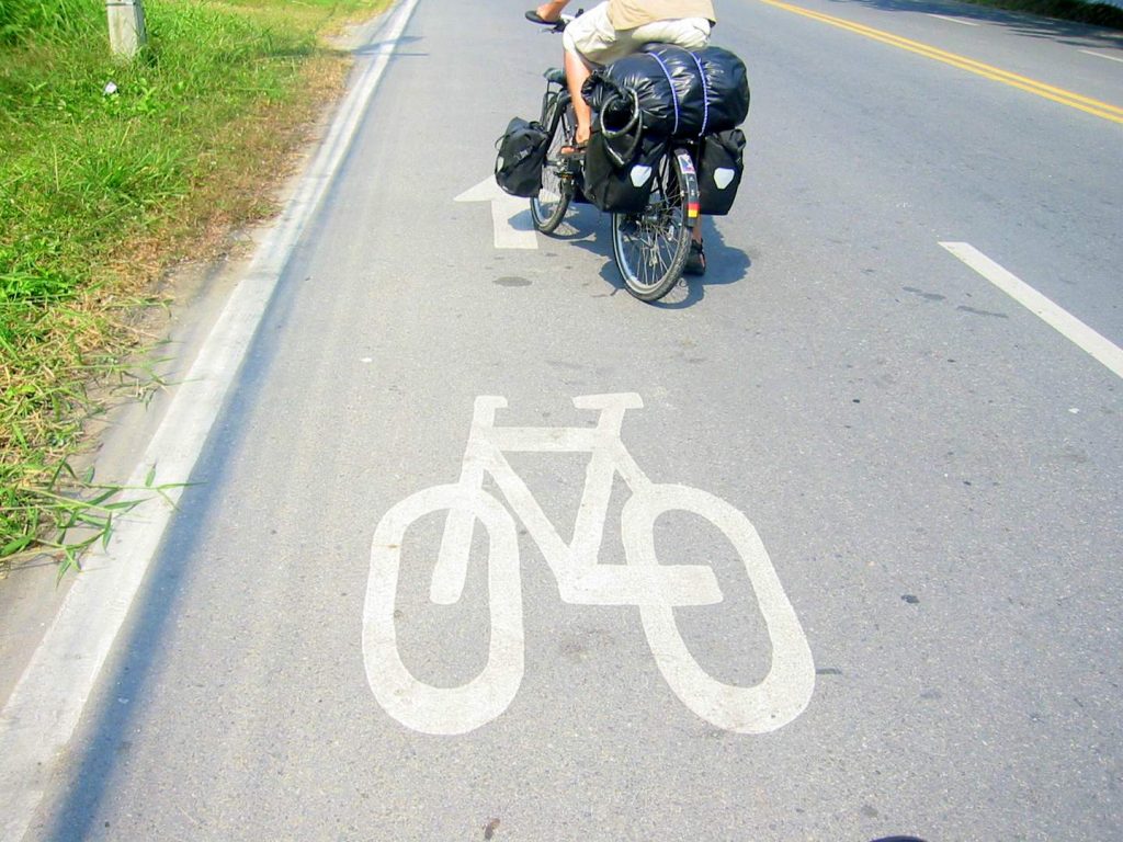 Mit dem Fahrrad nach Utthai Thani