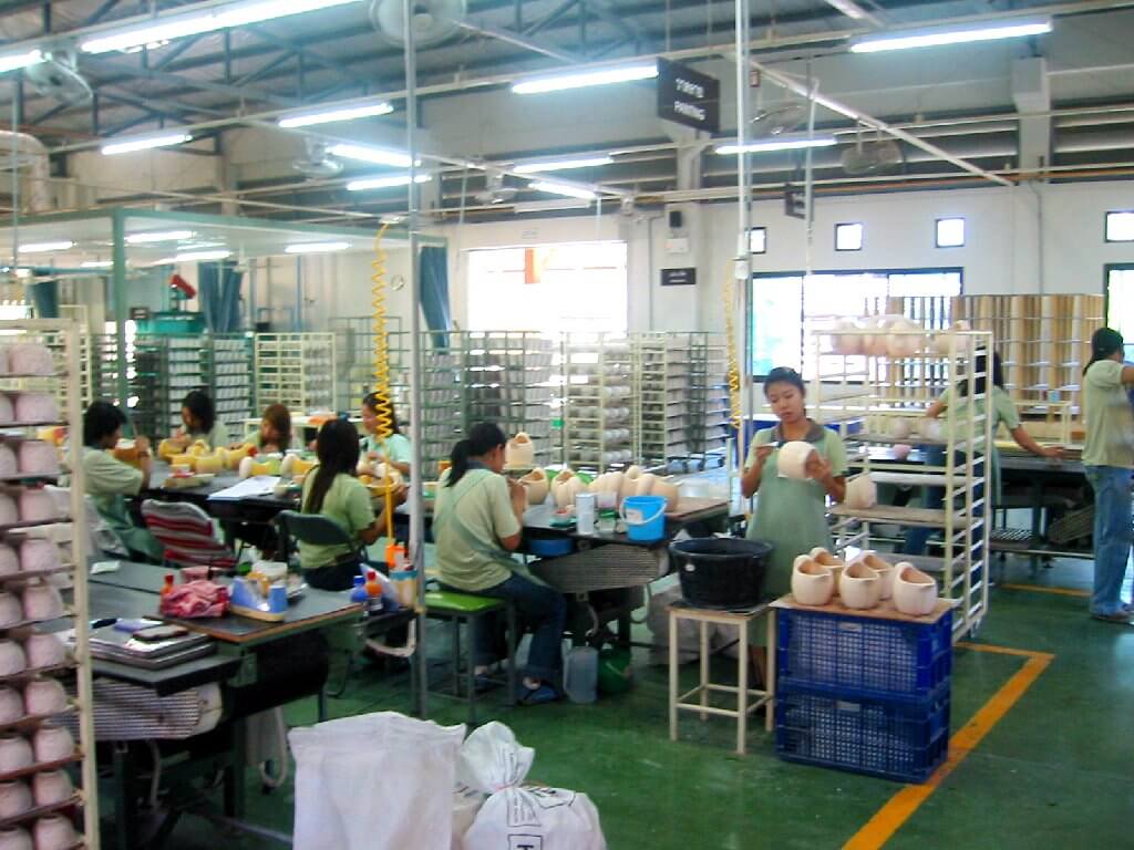 in der Keramikfabrik Lampang